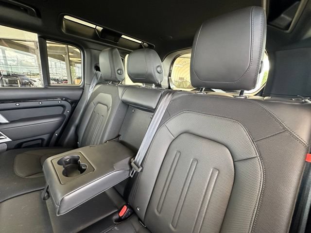 Used 2022 Land Rover Defender 110 X-Dynamic HSE AWD/4WD image 19