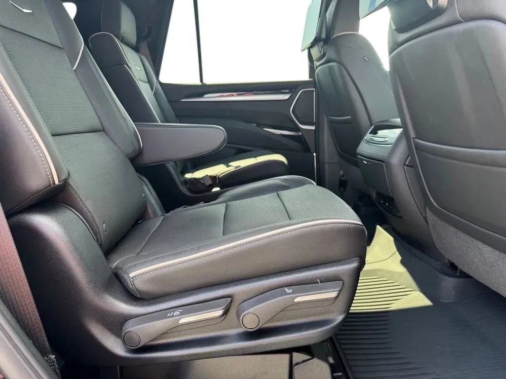 New 2026 Cadillac Escalade Sport w/ Touring Package AWD/4WD image 17