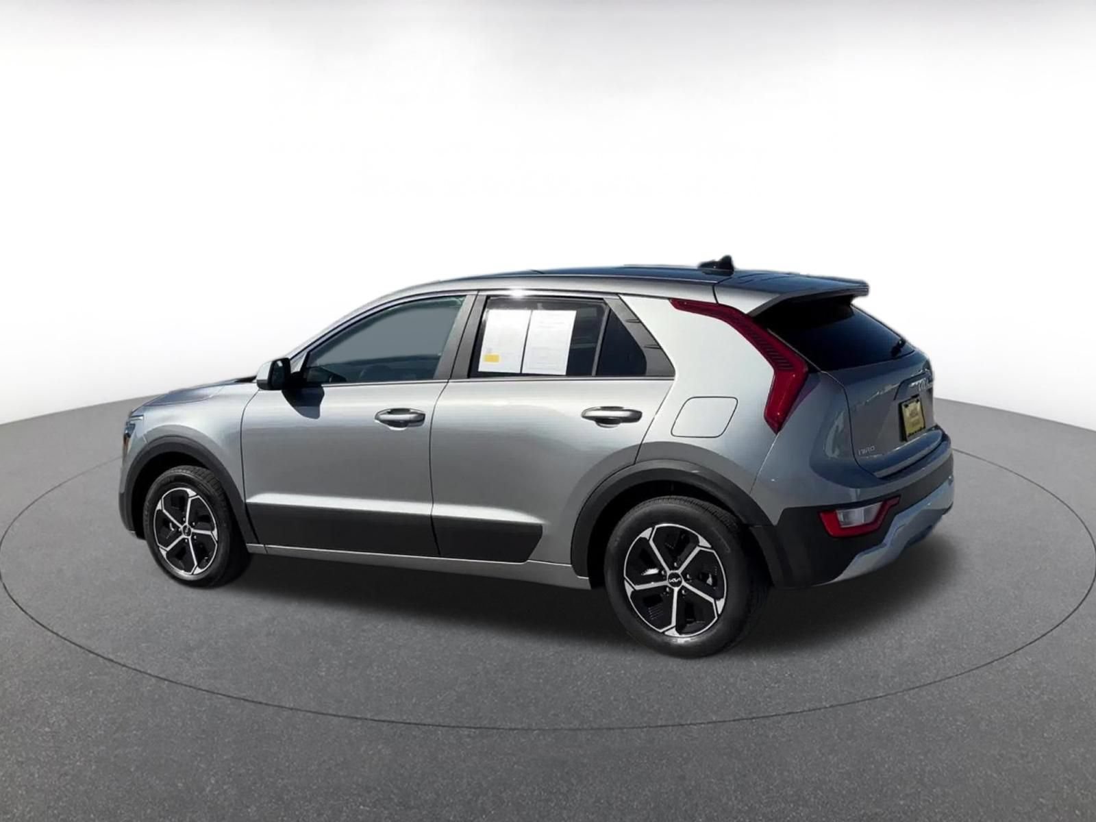 Used 2026 Kia Niro LX FWD image 10