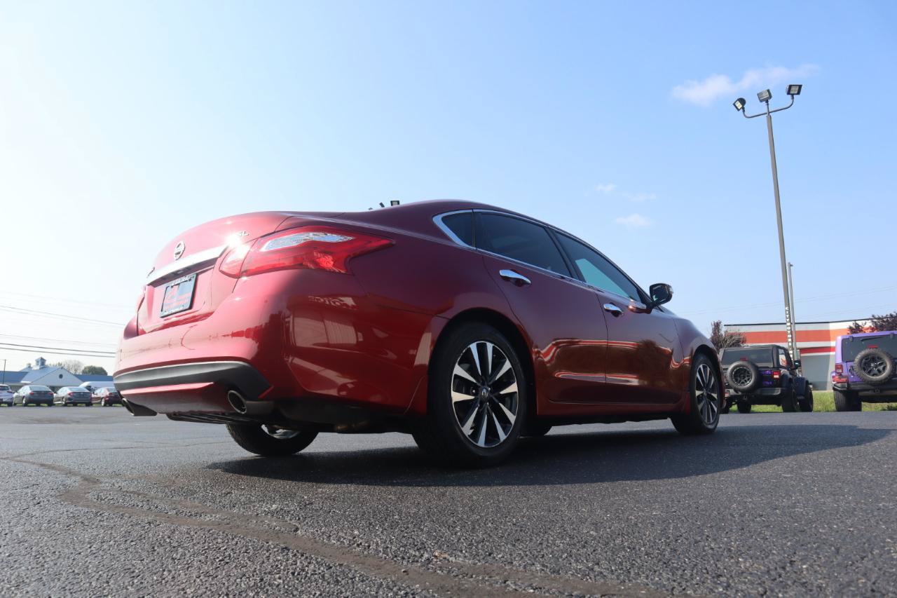 Used 2016 Nissan Altima 2.5 SL w/ Moonroof Package FWD image 19