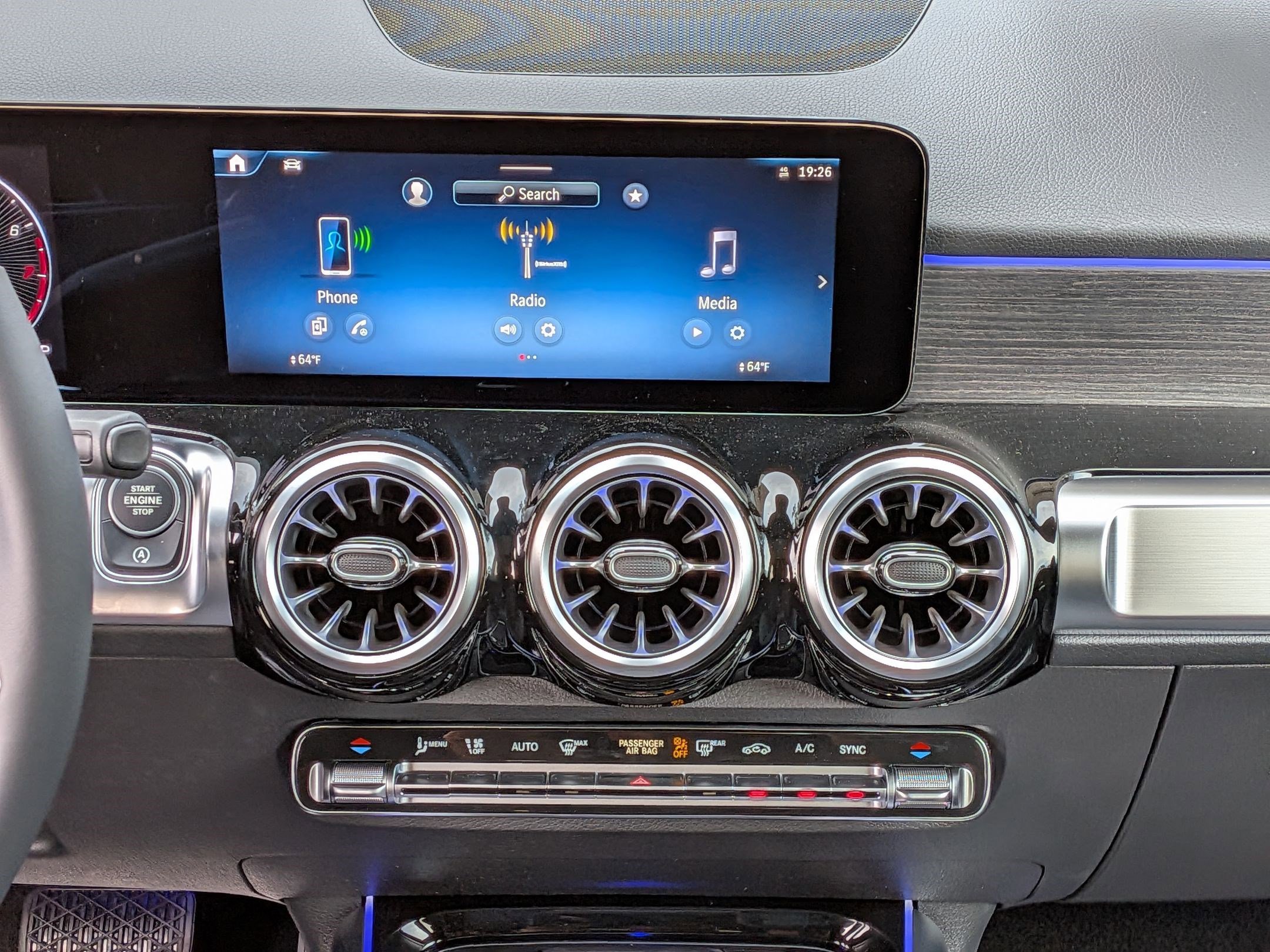 New 2026 Mercedes-Benz GLB 250 image 31