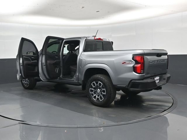 Used 2024 Chevrolet Colorado Z71 w/ Z71 Convenience Package 2 AWD/4WD image 46