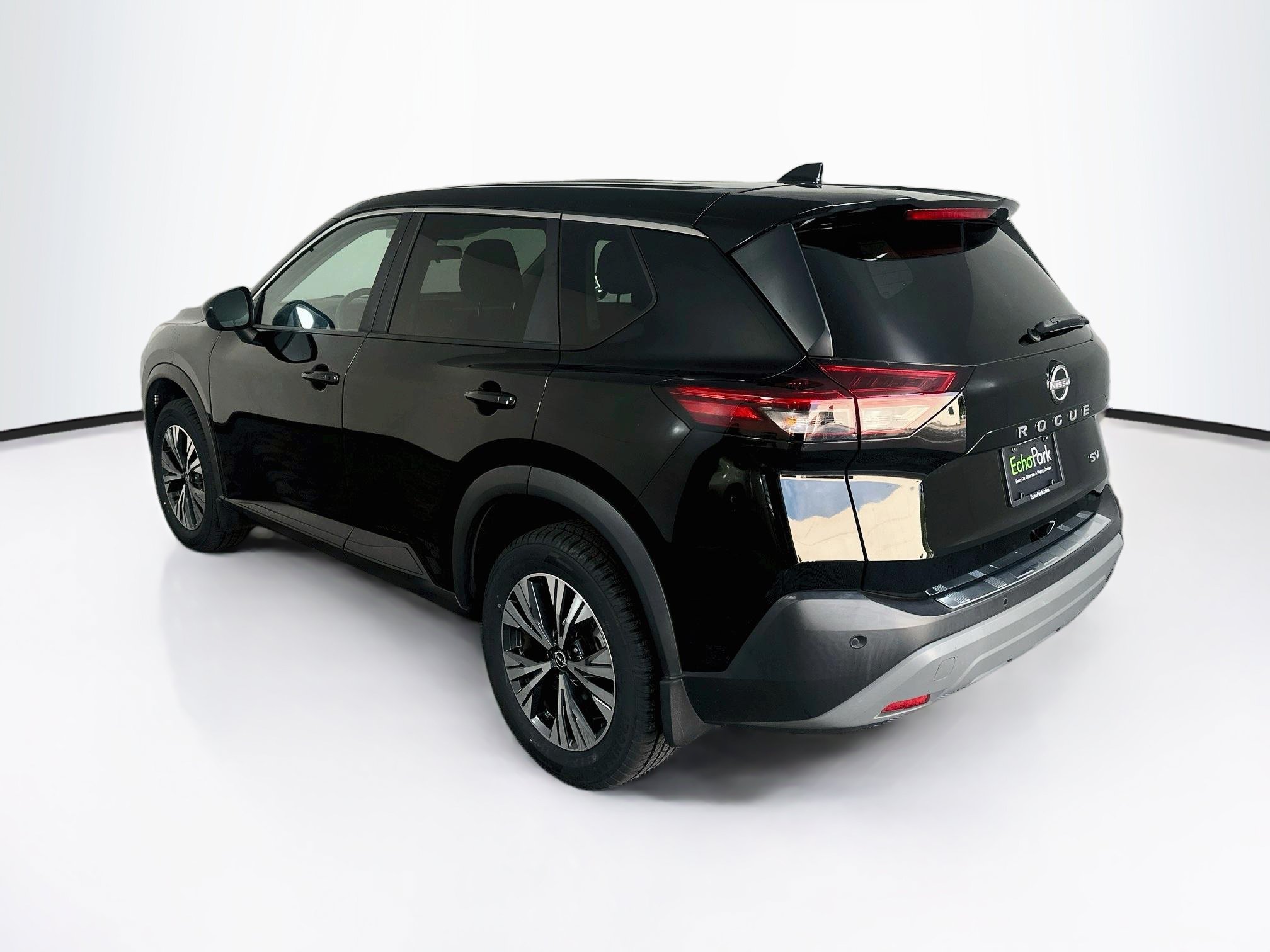 Used 2023 Nissan Rogue SV FWD image 5