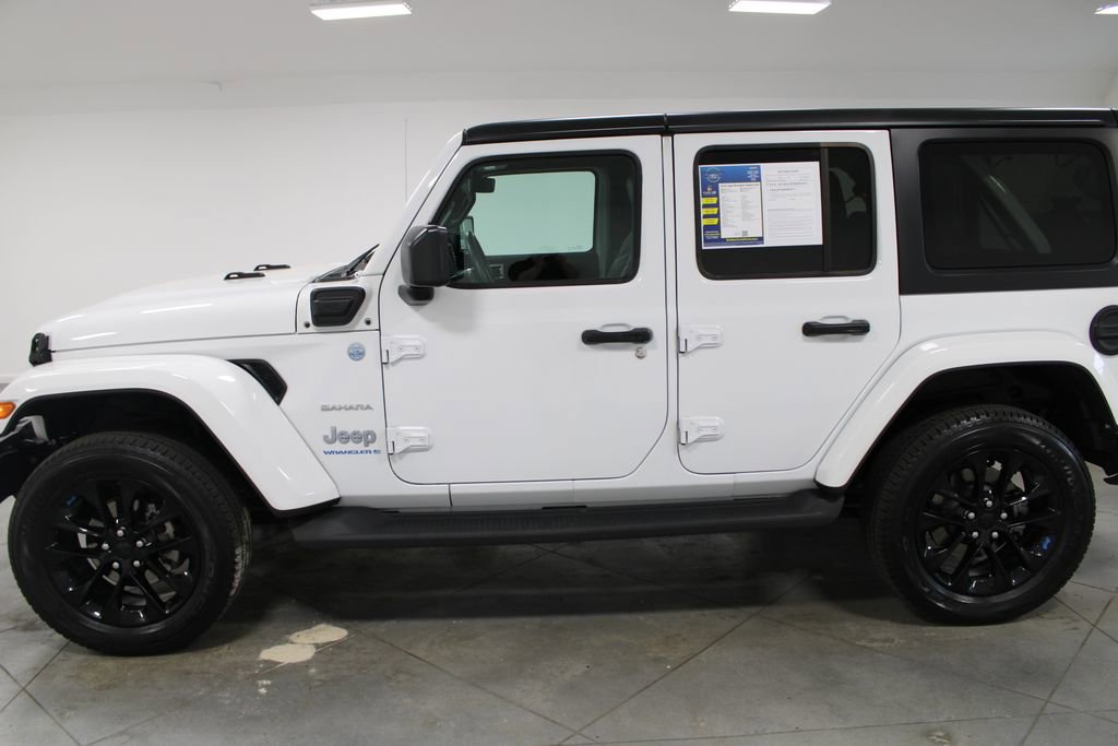 Used 2023 Jeep Wrangler Unlimited Sahara w/ Cold Weather Group image 6