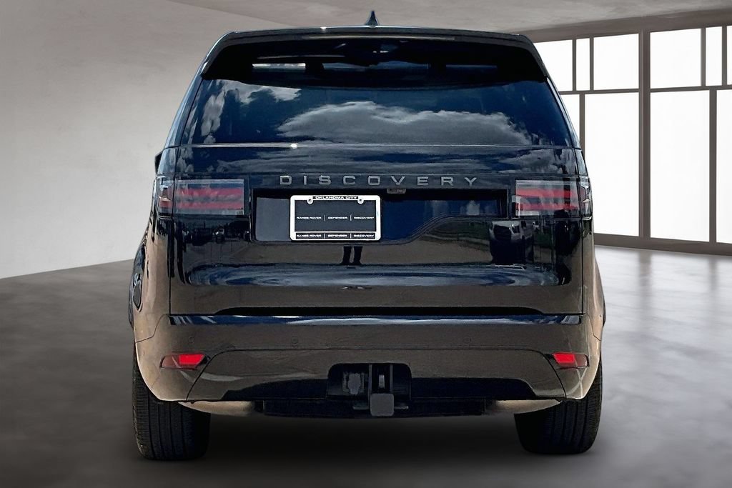 Certified 2025 Land Rover Discovery Dynamic SE AWD/4WD image 4