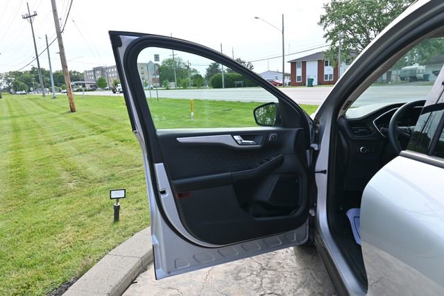 Used 2020 Ford Escape SEL AWD/4WD image 25