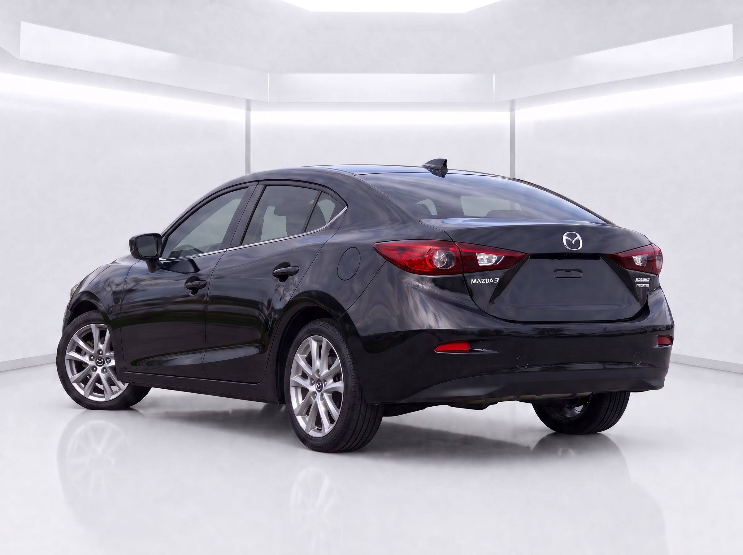 Used 2016 MAZDA MAZDA3 i Sport w/ Preferred Equipment Package FWD image 3
