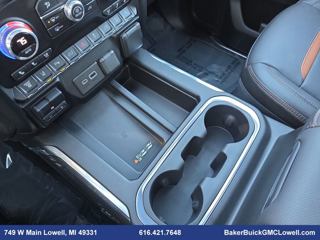 Used 2022 GMC Sierra 3500 AT4 w/ AT4 Premium Plus Package image 27