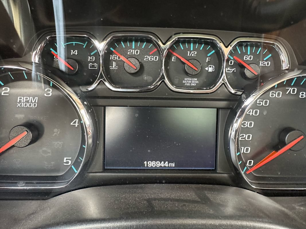 Used 2015 Chevrolet Silverado 2500 High Country w/ Duramax Plus Package AWD/4WD image 36
