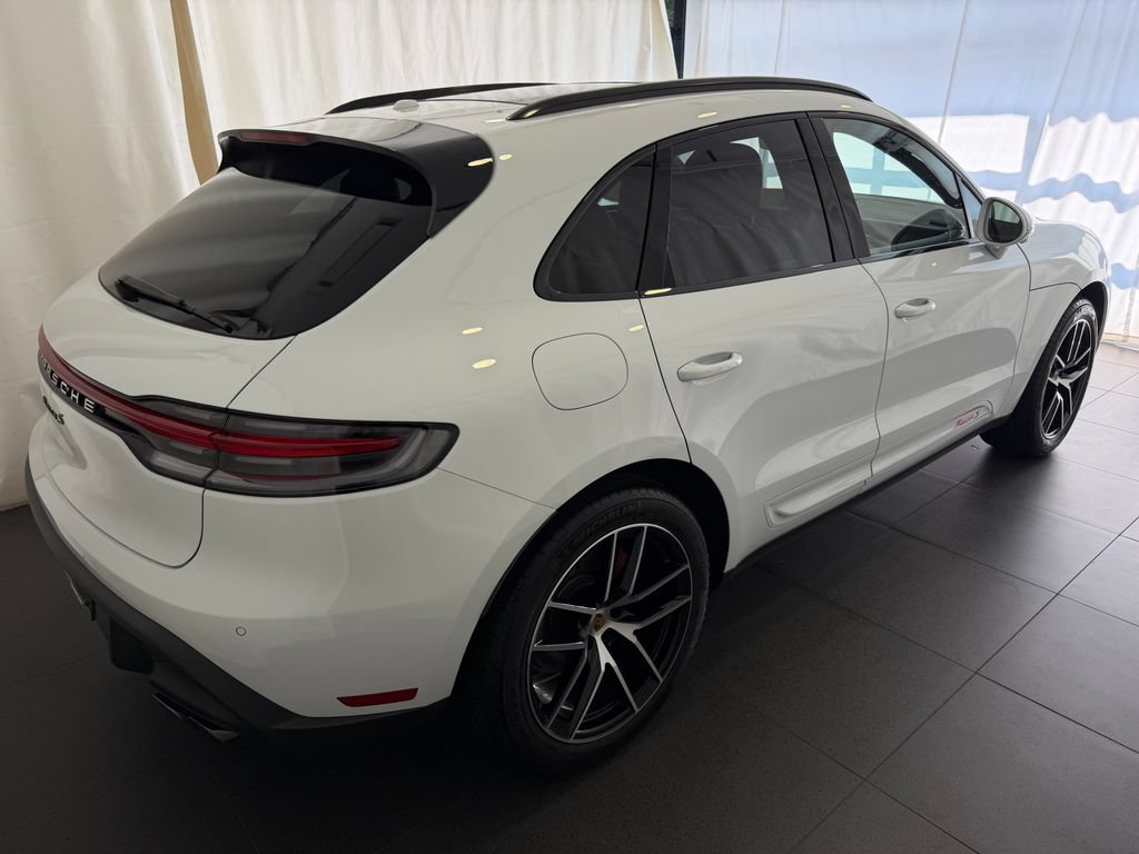 Certified 2026 Porsche Macan S AWD/4WD image 9