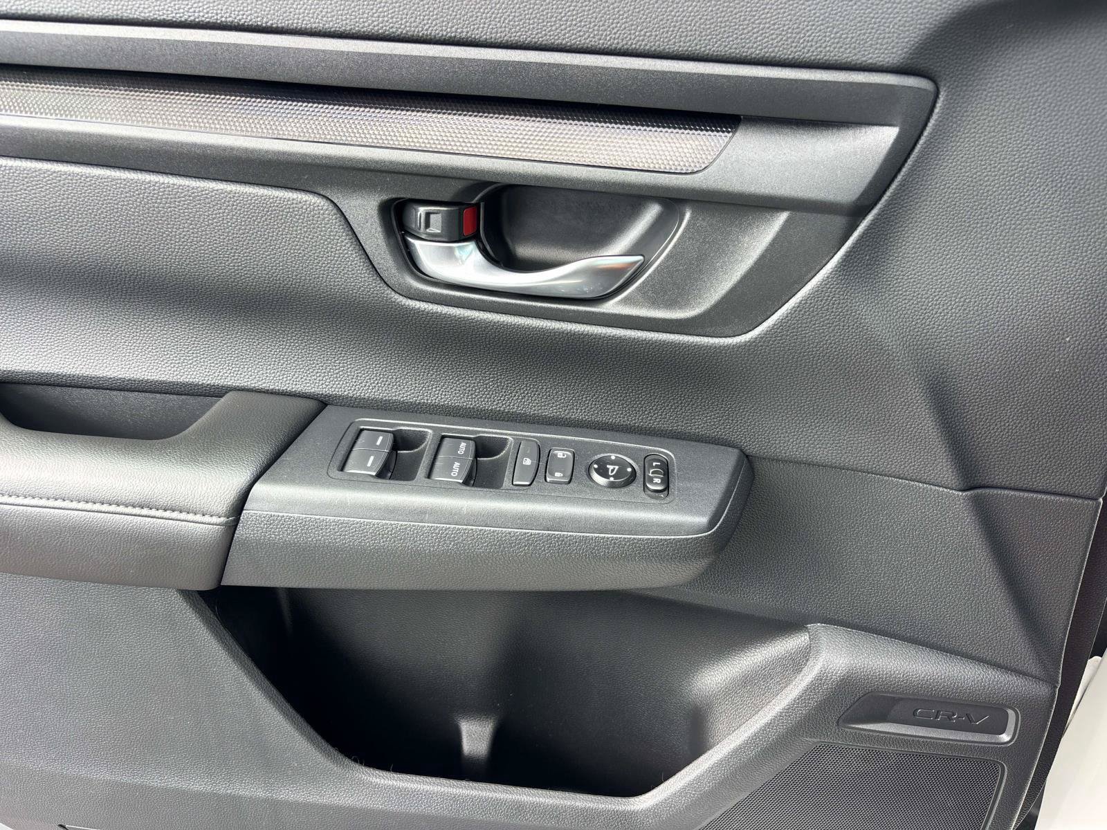 Used 2025 Honda CR-V EX image 20