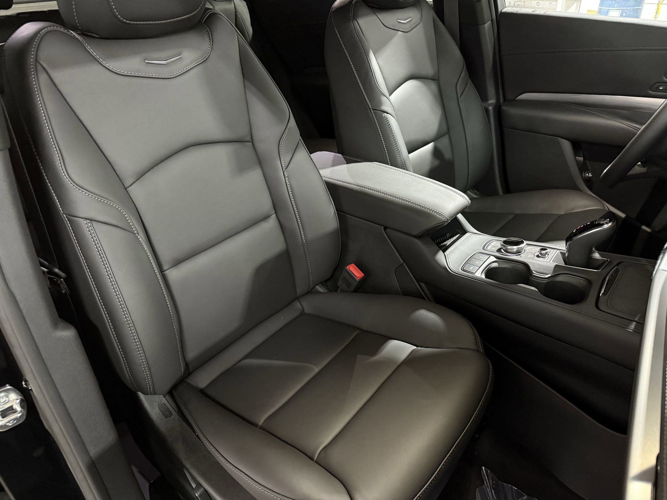 New 2025 Cadillac XT4 Premium Luxury image 46