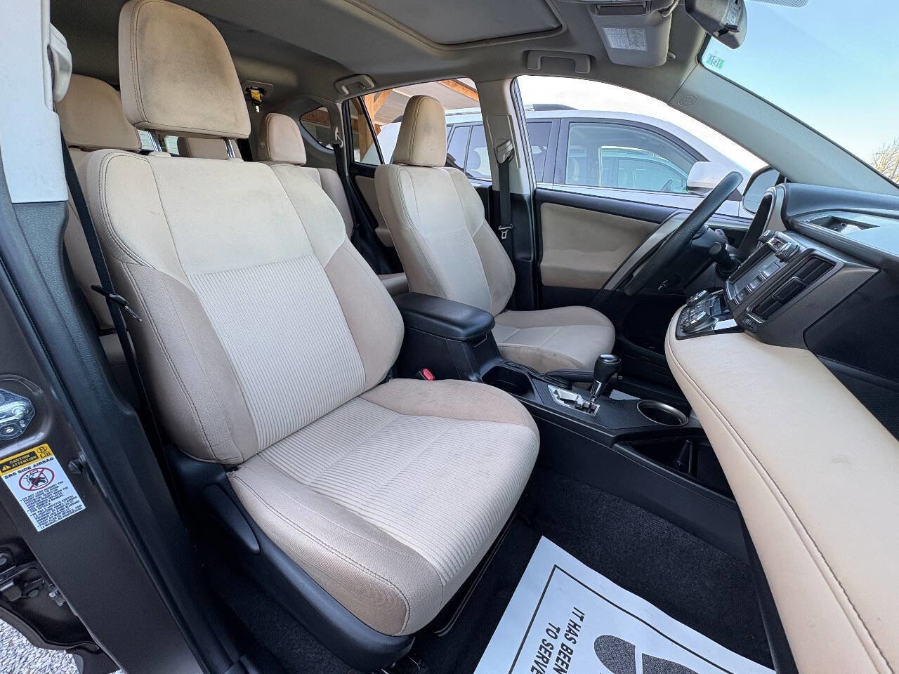 Used 2015 Toyota RAV4 XLE image 23