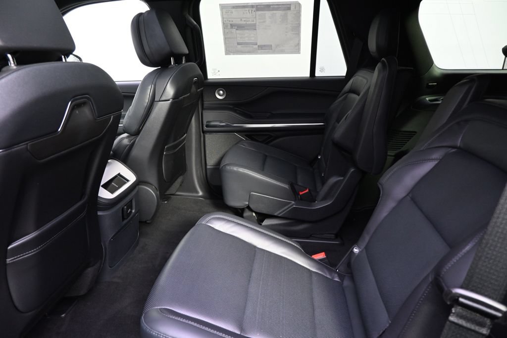 New 2027 Lincoln Navigator Reserve w/ Jet Appearance Package AWD/4WD image 21