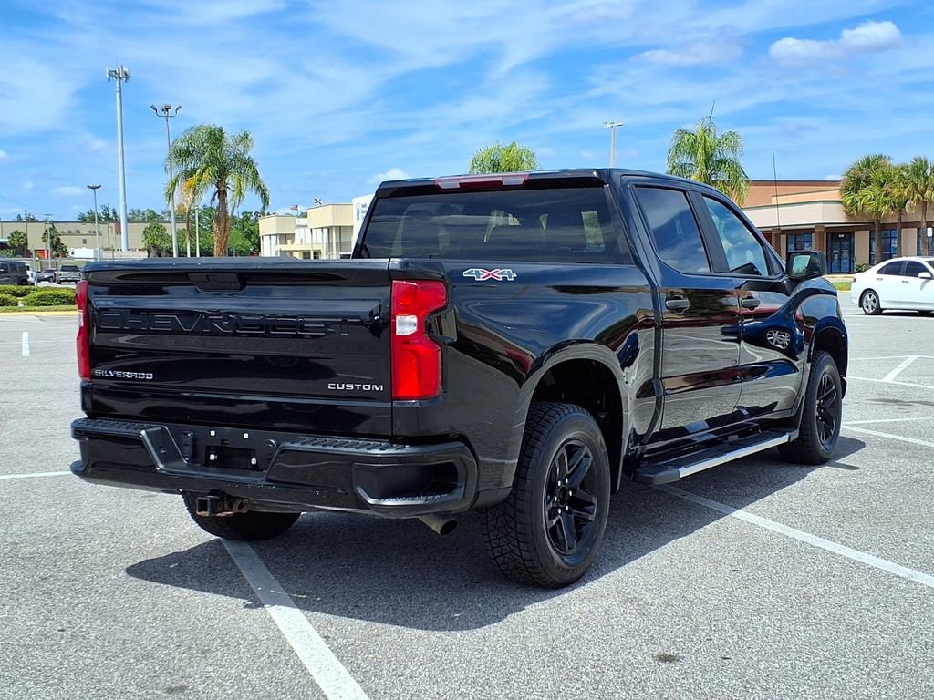 Used 2022 Chevrolet Silverado 1500 Custom w/ Safety Confidence Package AWD/4WD image 7