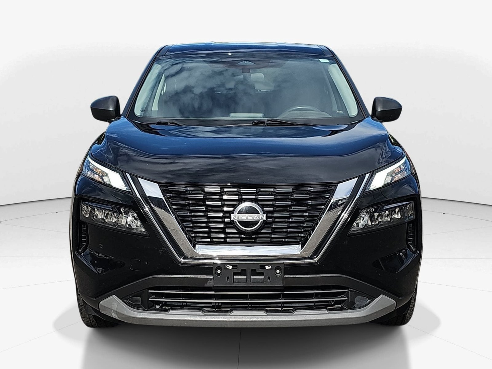 Used 2023 Nissan Rogue S AWD/4WD image 12