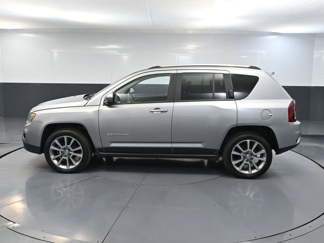 Used 2016 Jeep Compass High Altitude AWD/4WD image 9