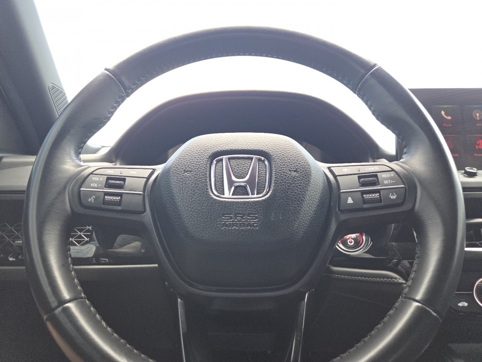 Used 2025 Honda Accord Sport image 27