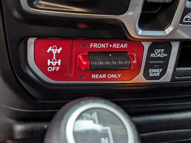 Used 2023 Jeep Gladiator Rubicon w/ Trailer Tow Package image 18