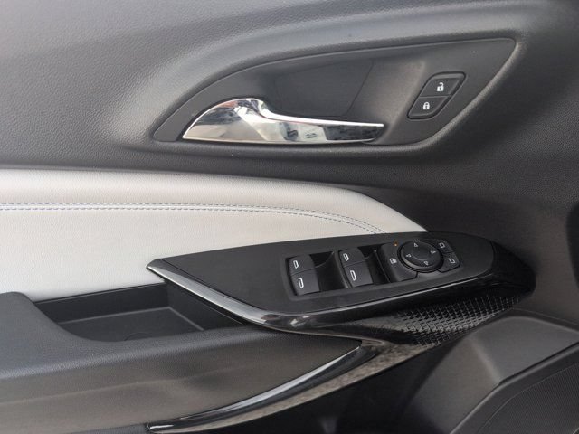 Used 2025 Chevrolet Trax LT w/ LT Convenience Package FWD image 13
