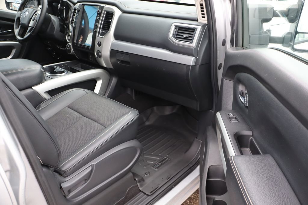 Used 2018 Nissan Titan PRO-4X image 45
