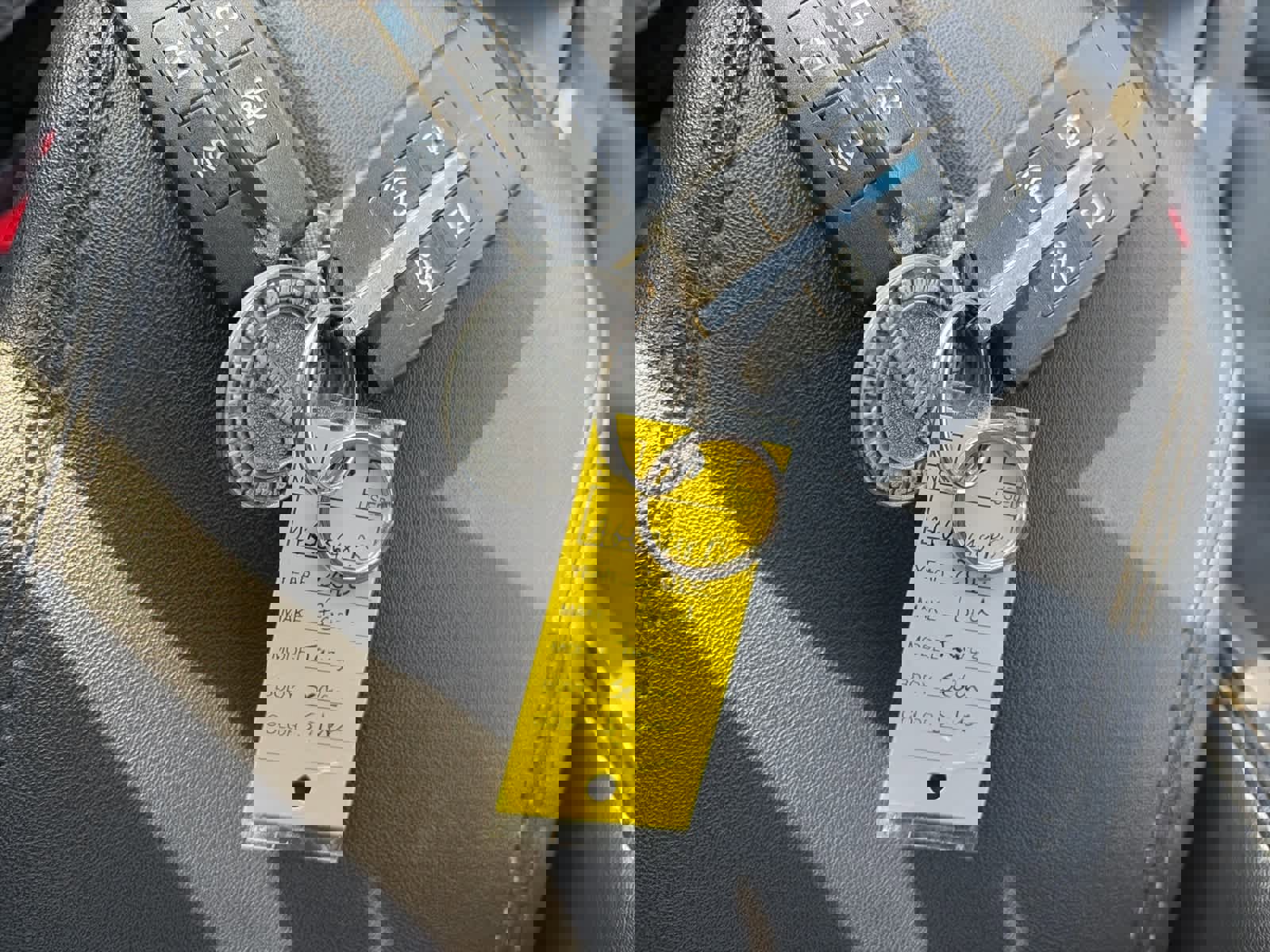 Used 2010 Ford Taurus SEL image 21