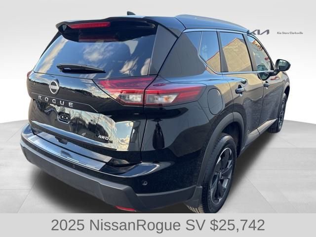 Used 2025 Nissan Rogue SV w/ SV Premium Package image 8