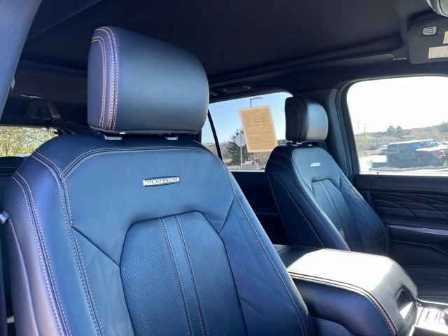 Used 2024 Ford Expedition Platinum AWD/4WD image 31