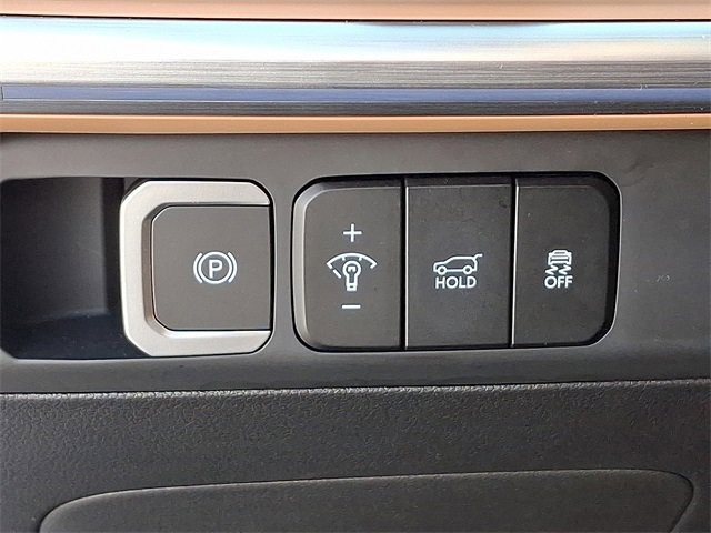 Used 2024 Hyundai Santa Fe Limited image 25