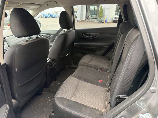 Used 2017 Nissan Rogue SV AWD/4WD image 5