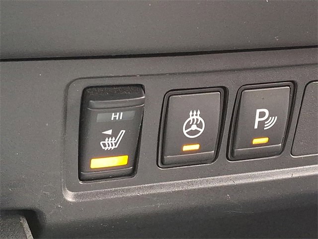 Used 2023 Nissan Frontier SV w/ SV Convenience Package image 11