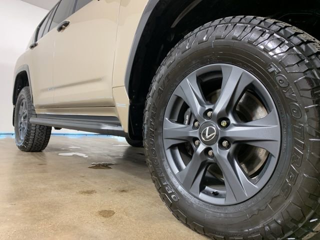 Used 2025 Lexus LX 700h Overtrail image 6