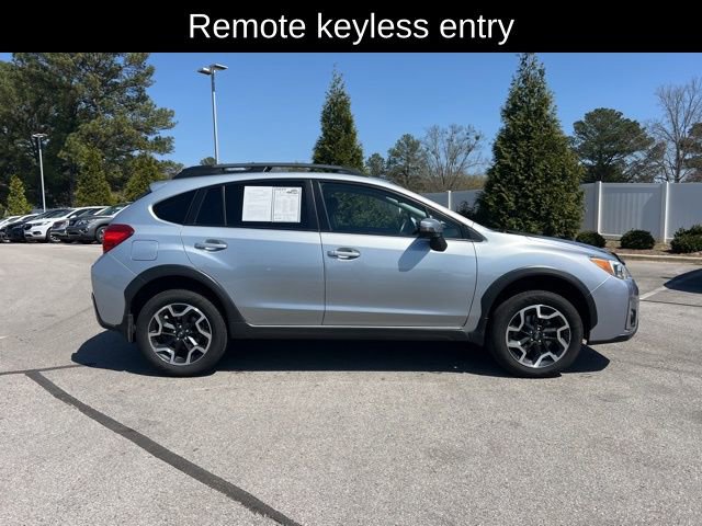 Used 2017 Subaru Crosstrek 2.0i Limited image 9