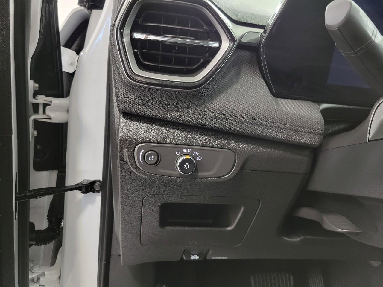 Used 2025 Chevrolet TrailBlazer LT image 10