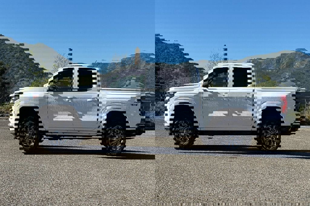 New 2026 Chevrolet Colorado LT w/ Advanced Trailering Package image 7