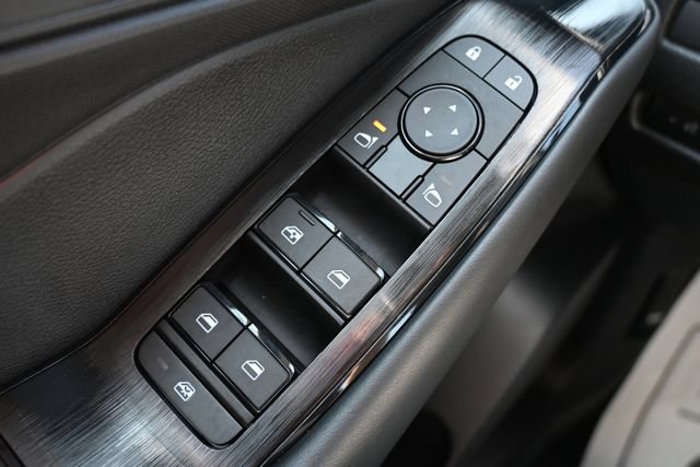 Used 2024 Nissan Rogue S AWD/4WD image 38