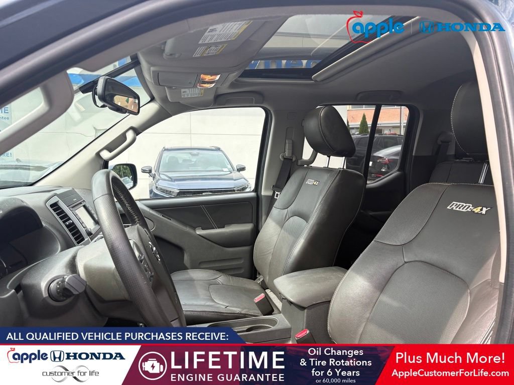 Used 2017 Nissan Frontier PRO-4X AWD/4WD image 6