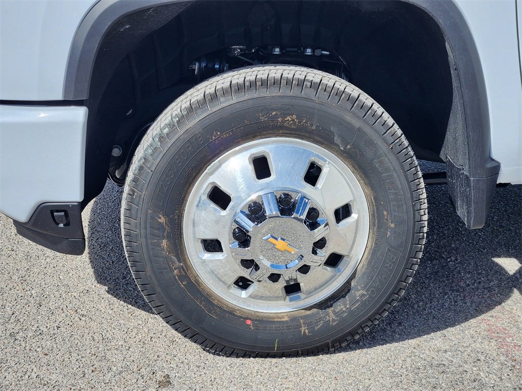 New 2026 Chevrolet Silverado 3500 High Country w/ High Country Premium Package image 9