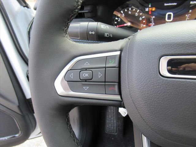 New 2026 Jeep Compass Latitude image 17