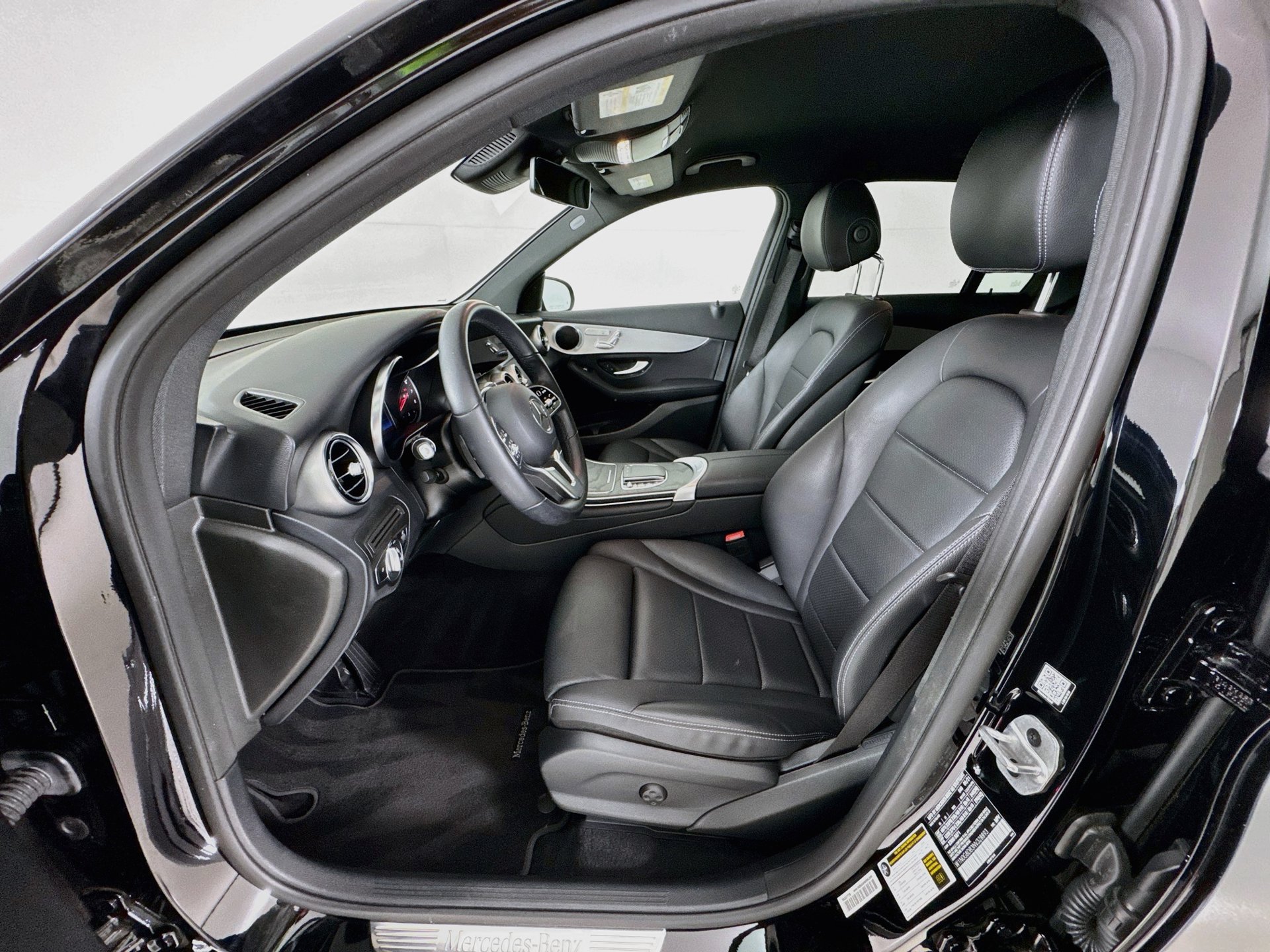Used 2022 Mercedes-Benz GLC 300 image 22