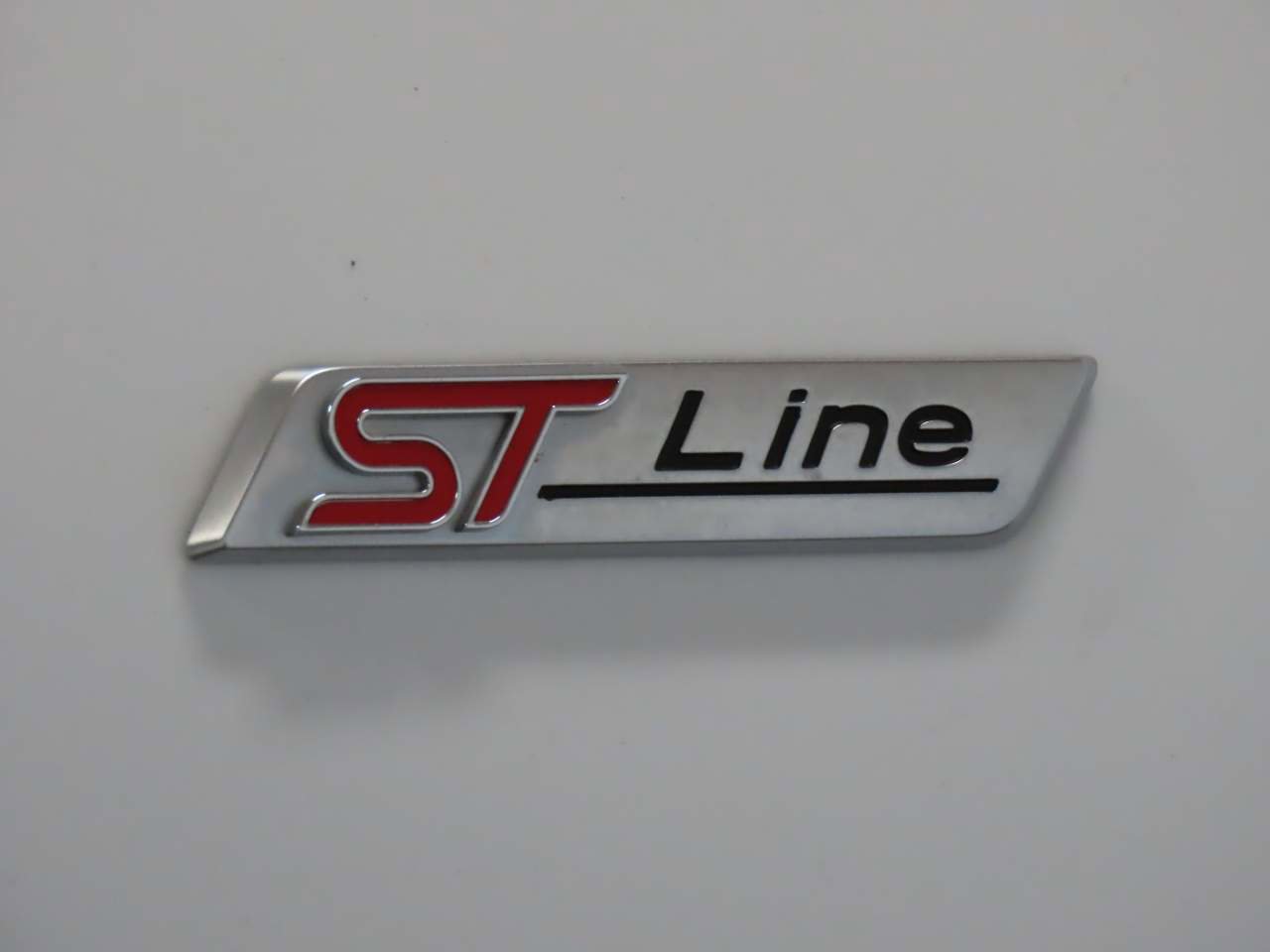 Used 2023 Ford Escape ST-Line image 17