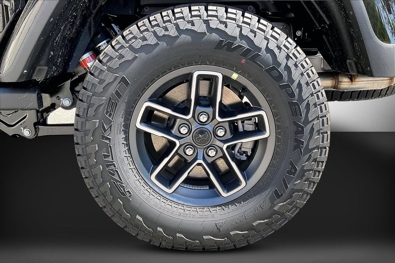 New 2026 Jeep Gladiator Mojave AWD/4WD image 33