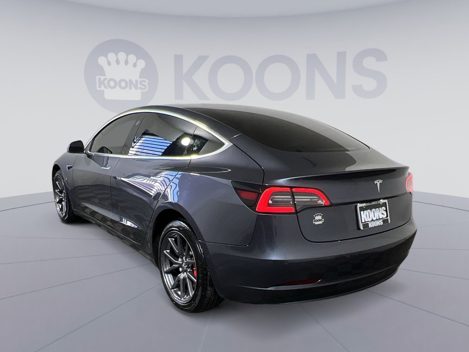 Used 2019 Tesla Model 3 Mid Range image 4