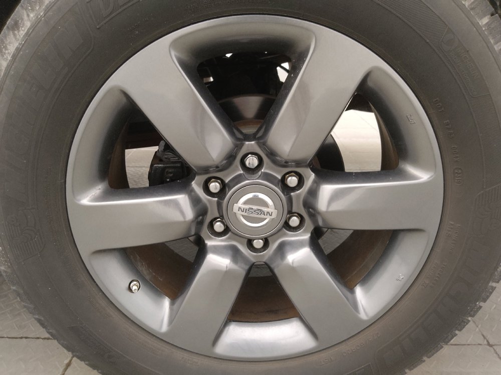 Used 2015 Nissan Titan SV w/ SV Value Truck Package RWD image 31