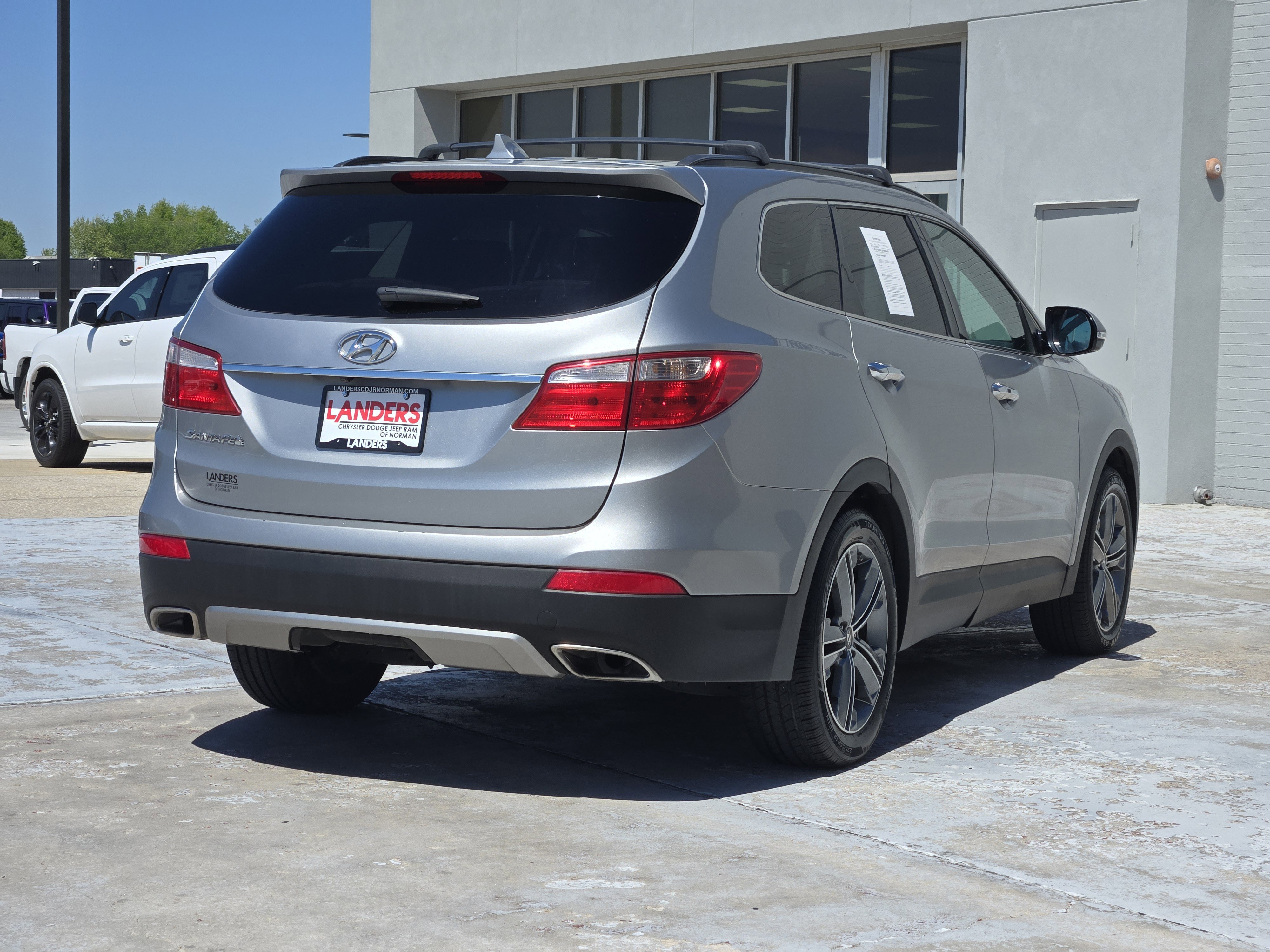 Used 2016 Hyundai Santa Fe SE w/ Option Group 02 image 7