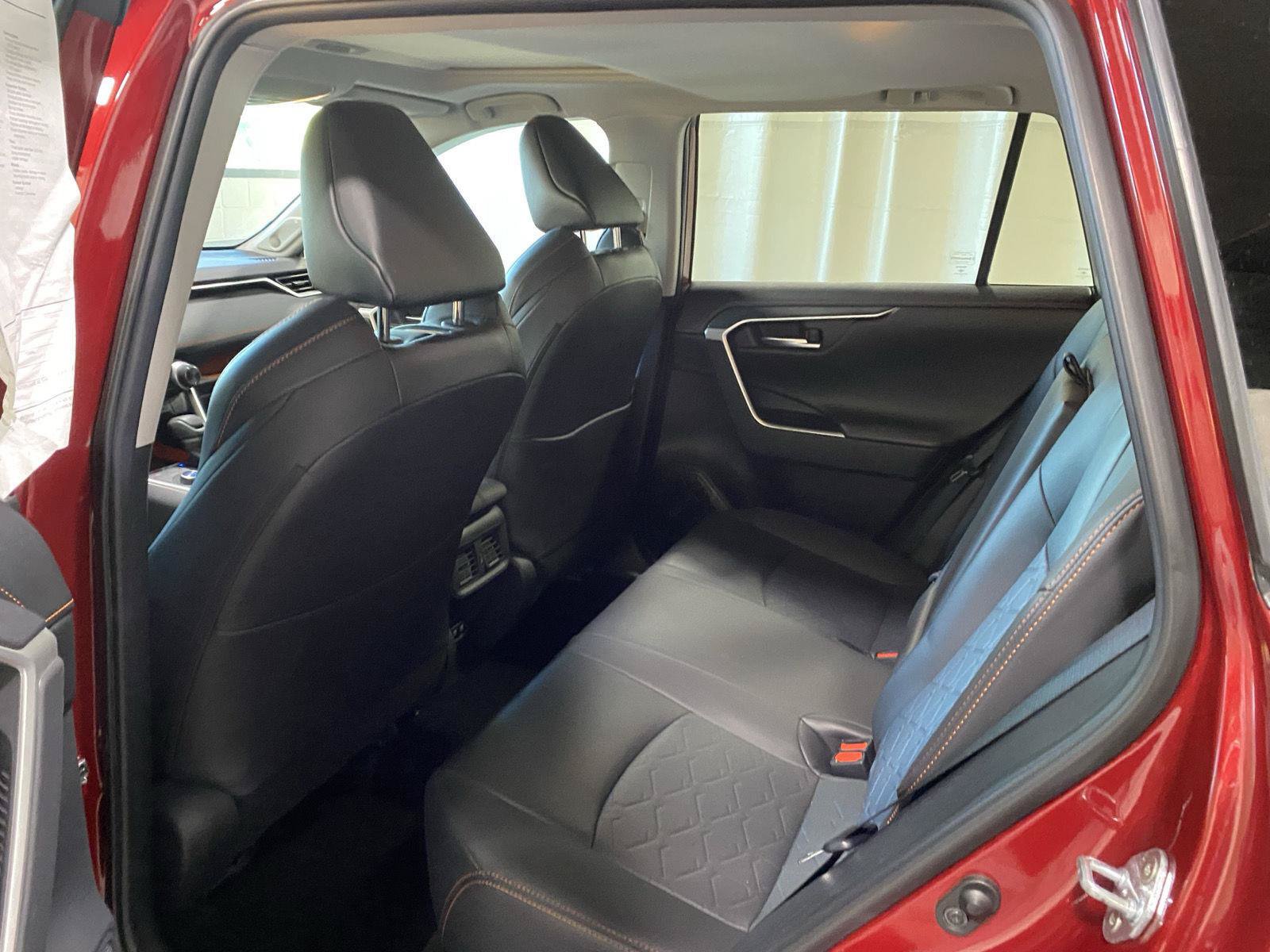 Used 2019 Toyota RAV4 Adventure AWD/4WD image 15