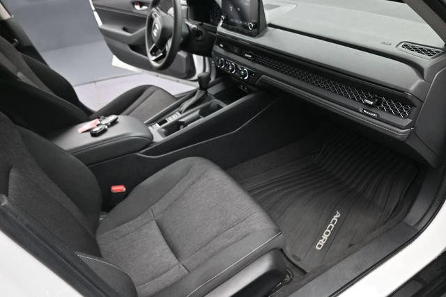 Certified 2023 Honda Accord EX image 22