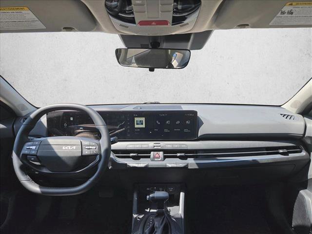 Used 2025 Kia K4 EX image 13