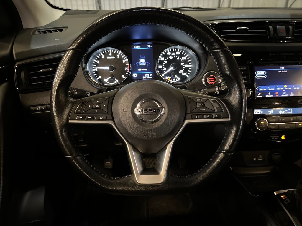 Used 2021 Nissan Rogue Sport SV image 14