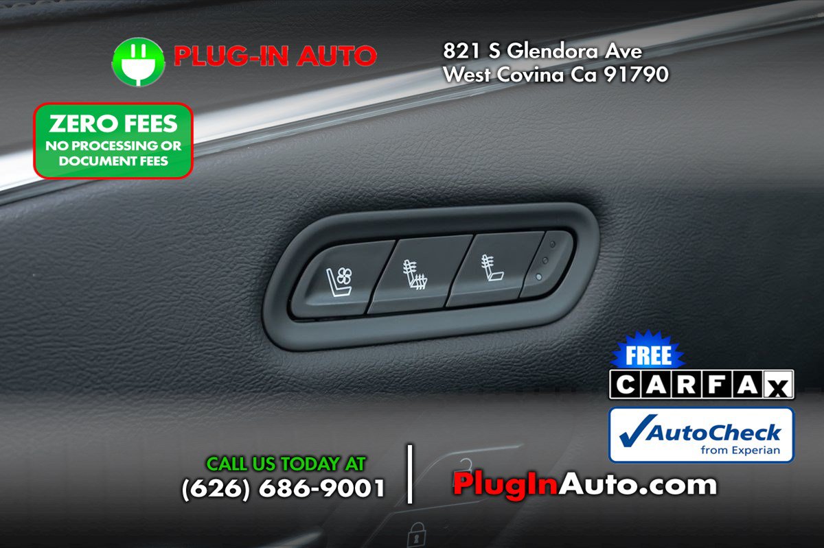 Used 2023 Cadillac Escalade Sport w/ Touring Package AWD/4WD image 26